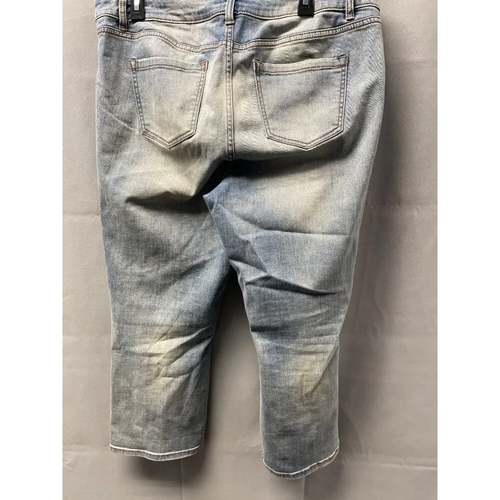 Lane Bryant Women's Faded Blue Jeans Capri/ Patchwork Sz-16 SKU 3455 - Image 4