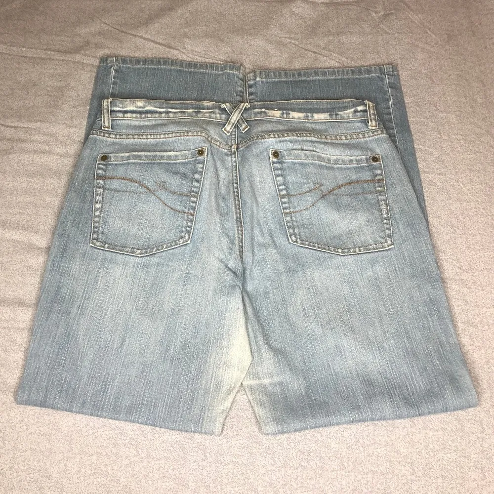 DKNY Ludlow Premium Denim Jeans - Image 2