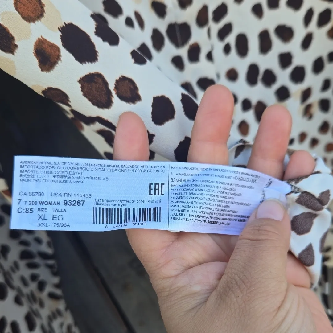 Mango Cream and Brown Patterned Button Down Shirt Size 10 - Image 6