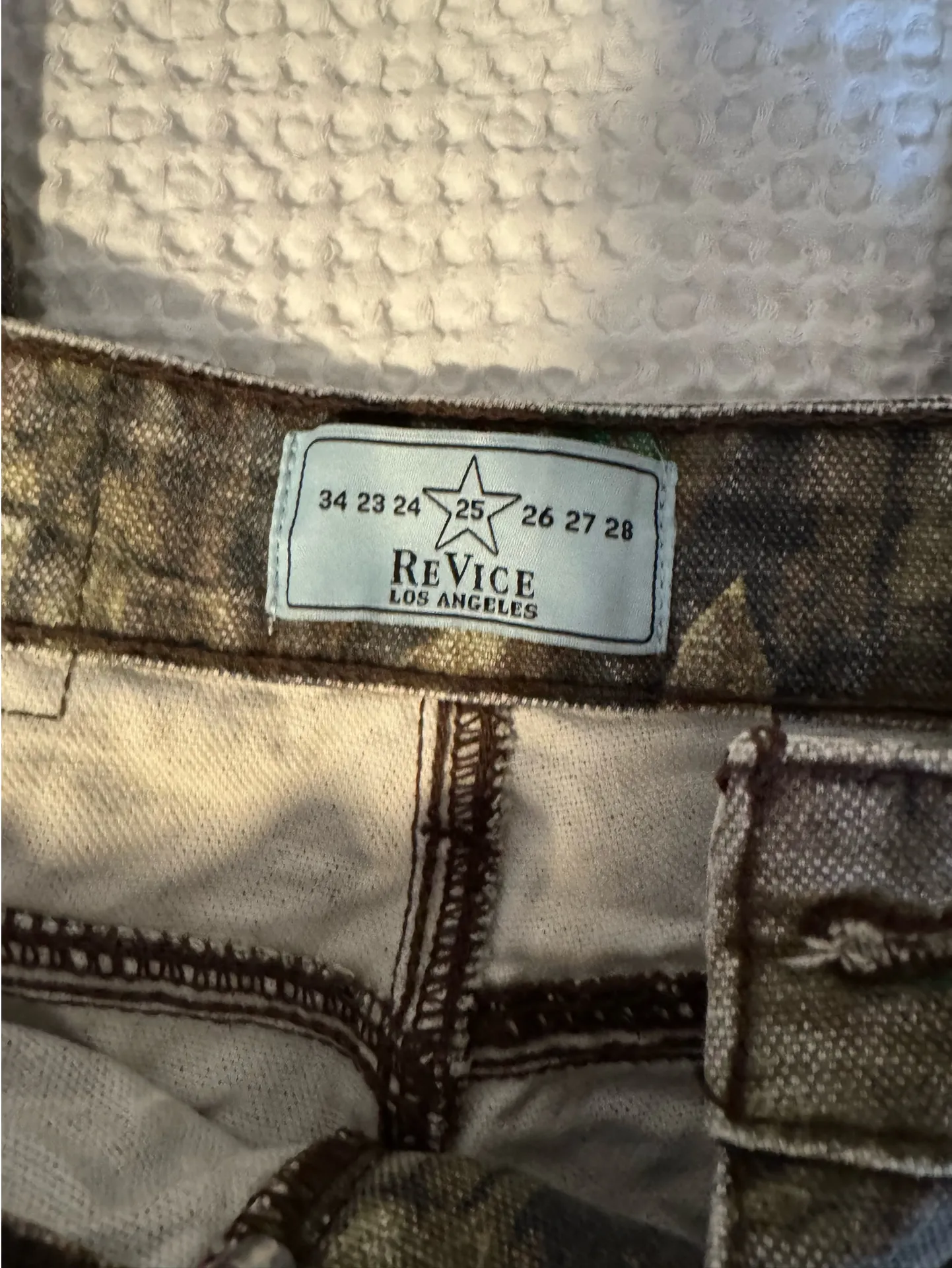 Revice Denim Oakland Amelia Pants Camo - Image 2