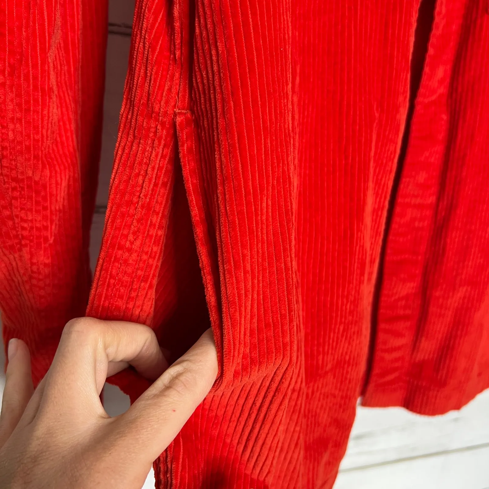 American Eagle  Red Corduroy Snap Front Shacket Size Medium - Image 9