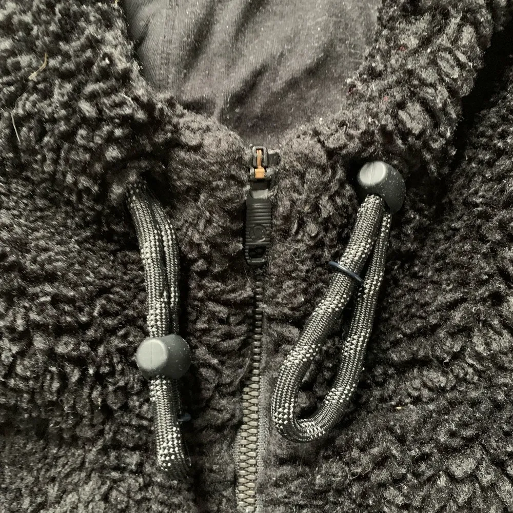 Lululemon Black Sherpa Hoodie 8 - Image 5