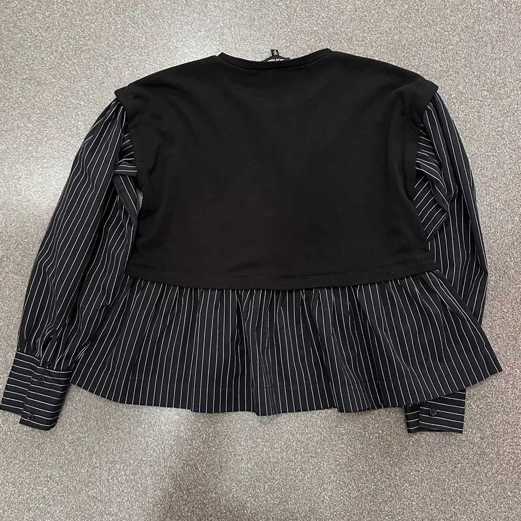 Saks 5th Avenue Lea & Viola
Blouse Striped Twofer Top in Black Size M - Image 4