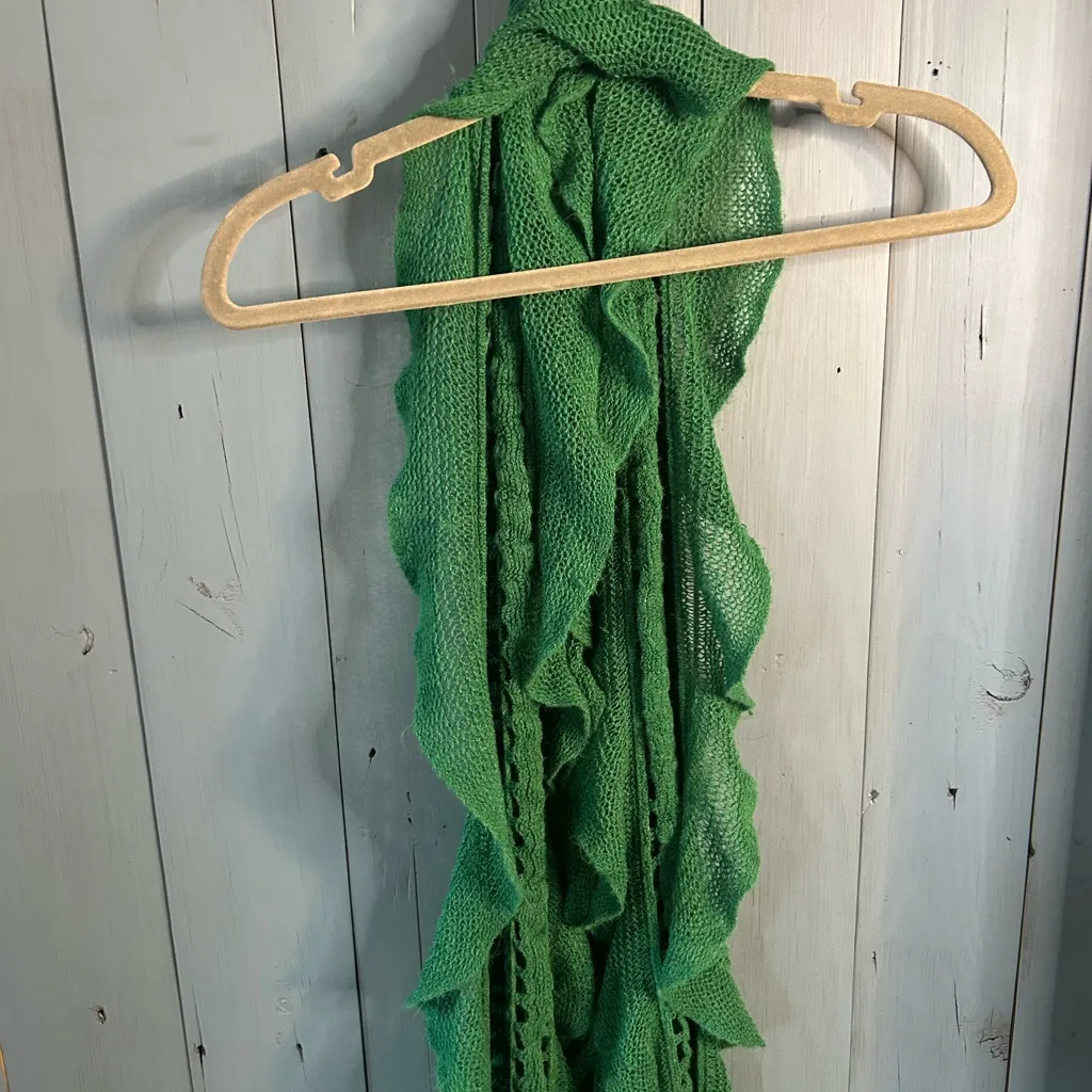 Love Culture Green Knit Scarf - Image 3