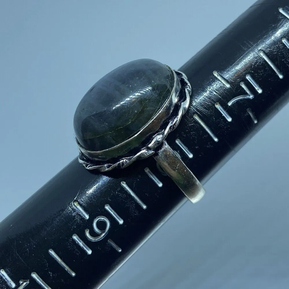 Vintage Silver Plated Fiery Labradorite Cabochon Oval Shape Ring Size 8 Women’s - Image 6