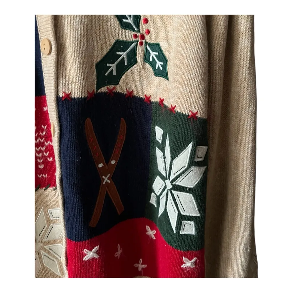 Vintage Holiday Lodge Winter Theme Sweater Cardigan. Size Large. - Image 4