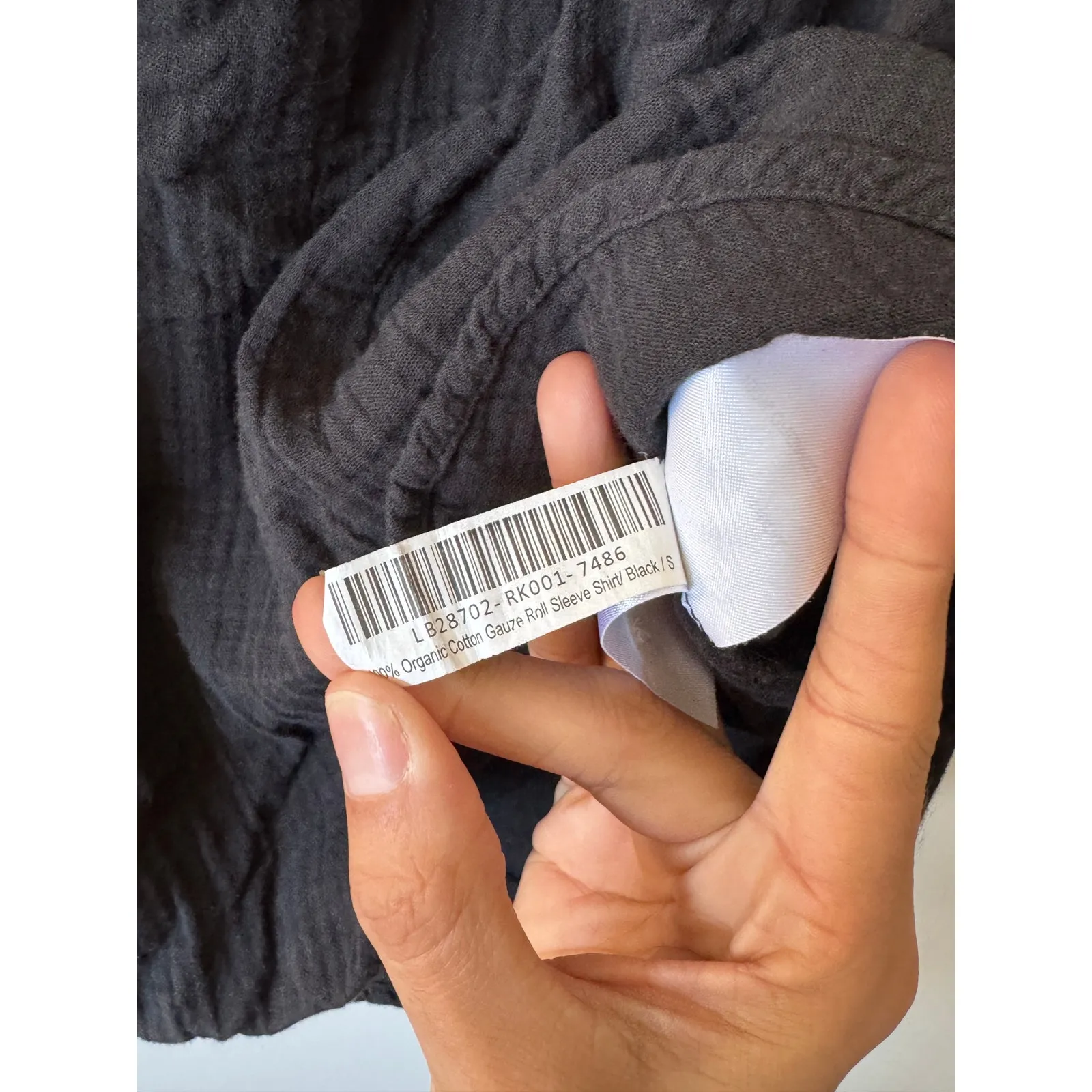 Quince 100% Organic Cotton Gauze Roll Sleeve Shirt in Black Size Small - Image 7