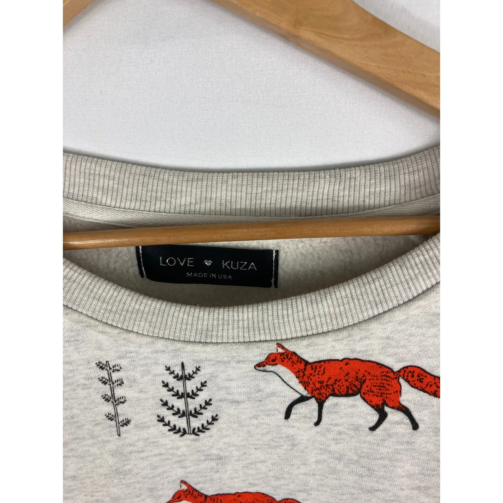 Love Kuza Cozy Fleece Fox Patterned Sweatshirt Size Large Gray - Image 4