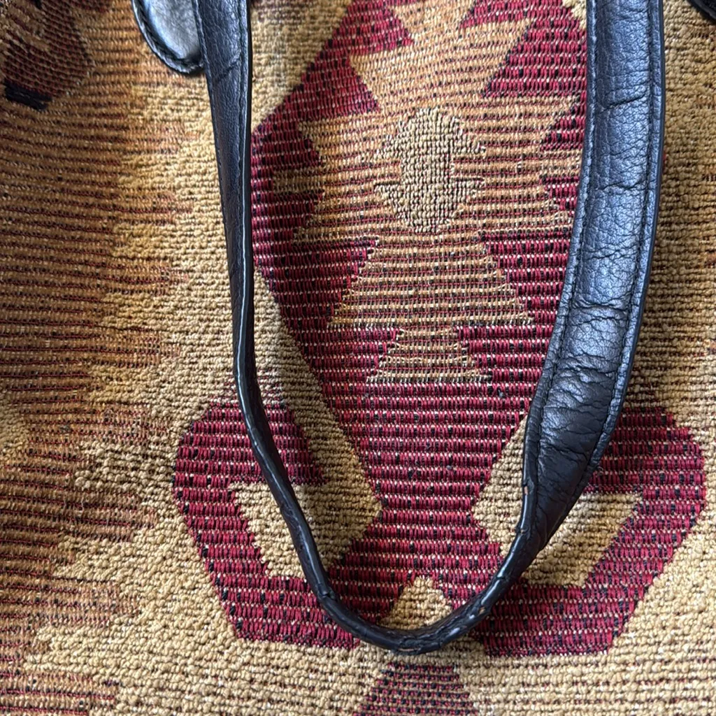 Isabella Fiore Aztec Tapestry Bag Black - Image 7