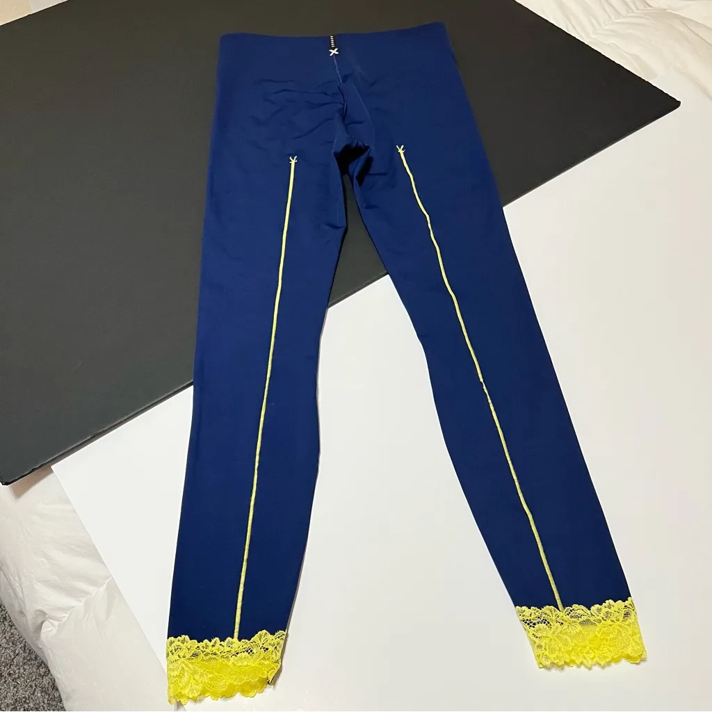 Savage x Fenty Hotline lace - Image 10