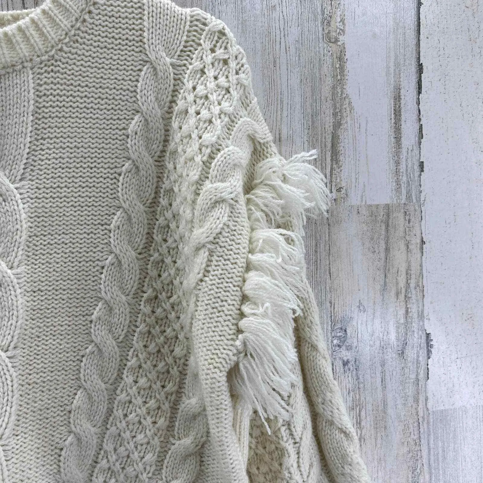 Cupcakes and Cashmere Boho Cozy Sweater Large Cream Cable Knit Fringe Wool Blend - Image 5