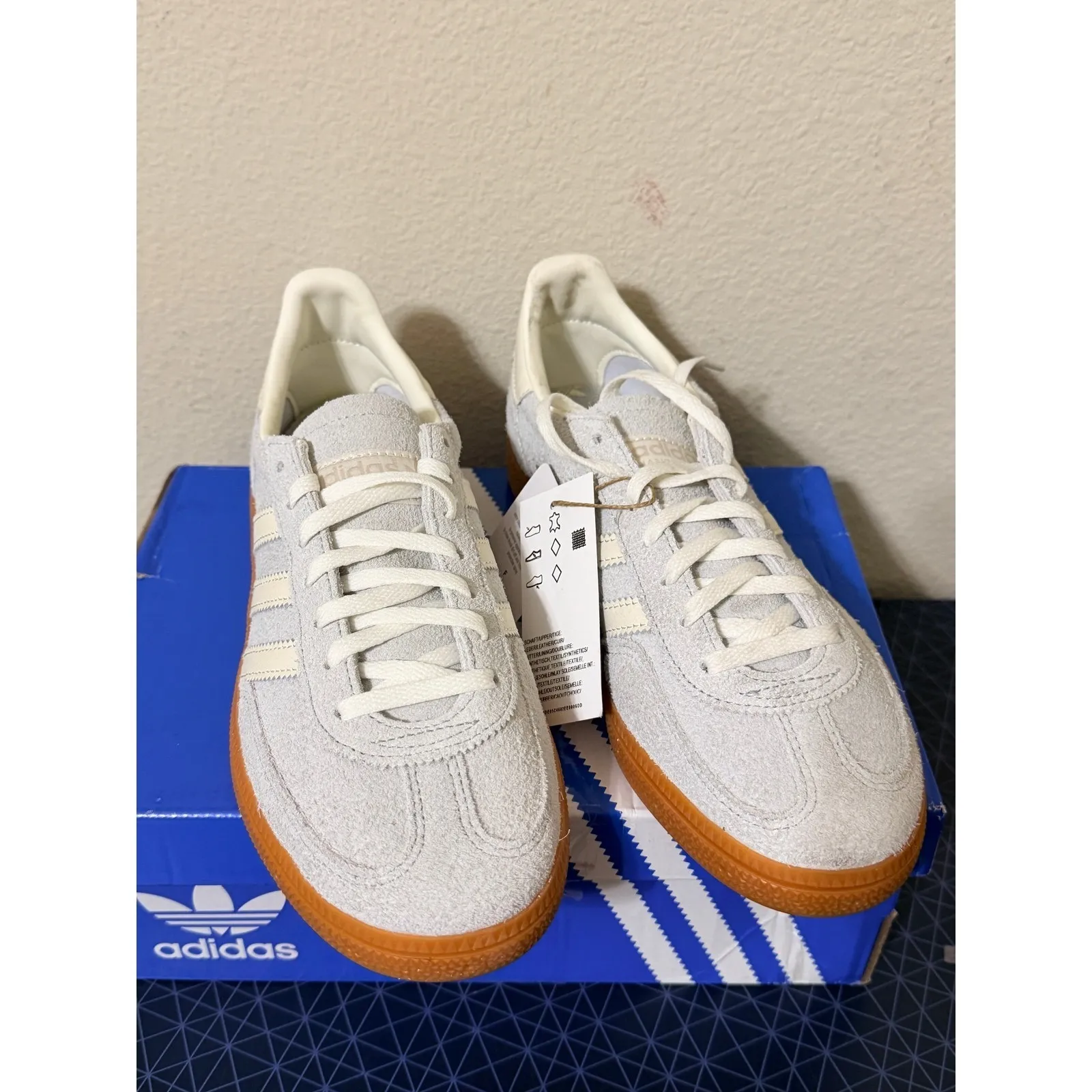 Adidas Handball Spezial Women's 7.5 Light Grey Suede Gum Sole Sneakers Casual - Image 8