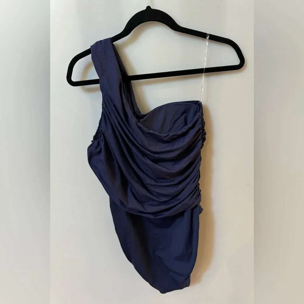 La Blanca Island Goddess Shirred One Shoulder One Piece in Indigo $120 - Image 6