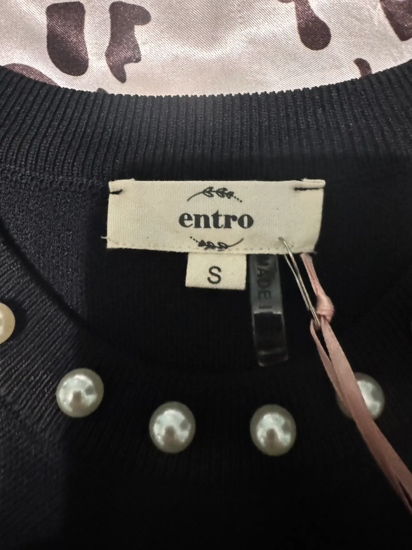 Boutique Black - Image 3