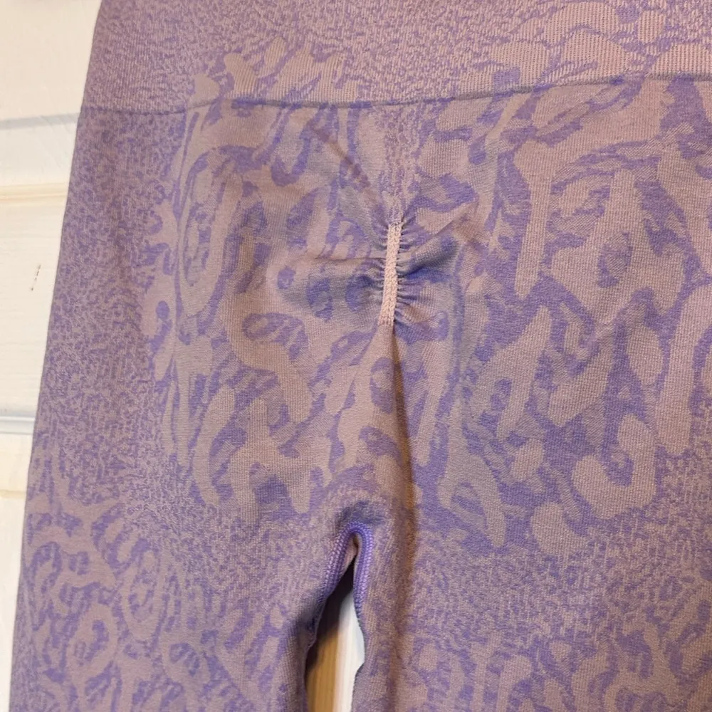 Gymshark Purple Leggings with Elastic Waistband and Full-Length‎ Fit - Image 3