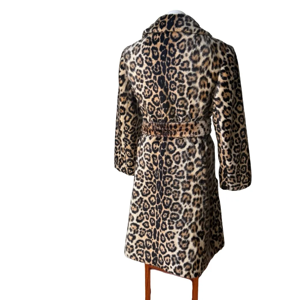 Vintage 1960’s Safari by Sportowne LaFrance Faux Fur Leopard Print Swing Coat Tan Size XS - Image 4