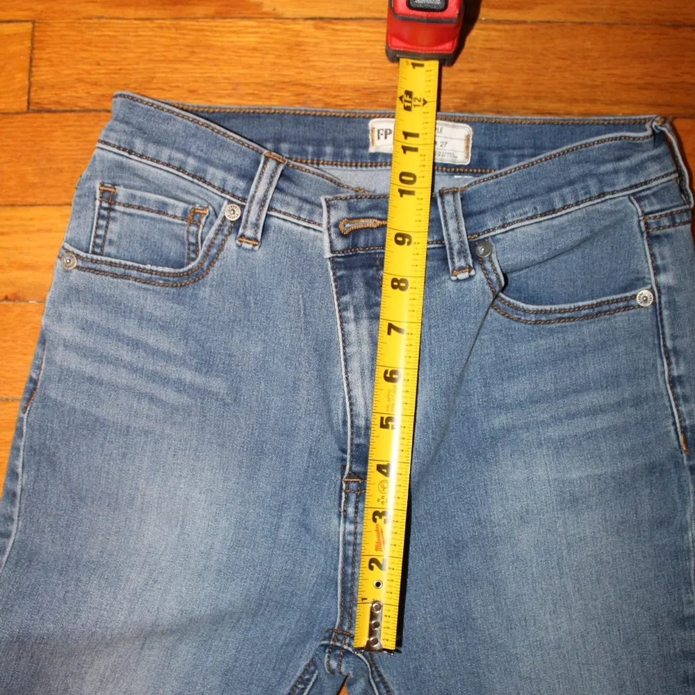 Free People Mid-Rise Jeans - 27 - Image 4