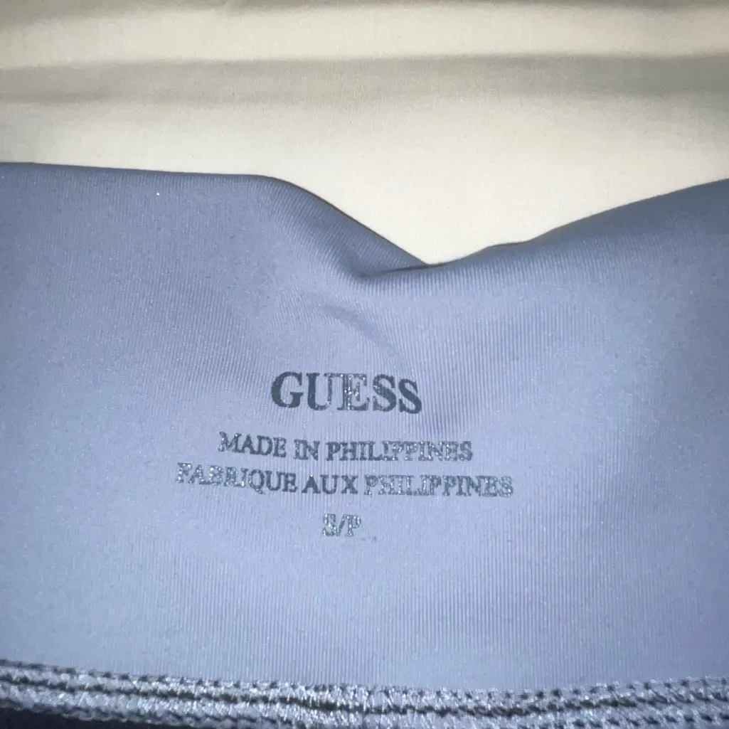 Guess  twist spandex shorts - Image 3