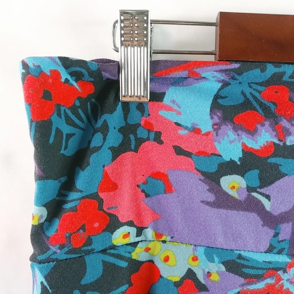 LuLaroe 2X Bold Floral Long Skirt Plus - Image 5