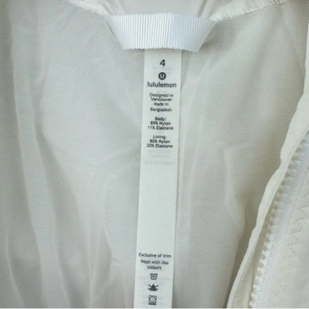 Lululemon Athletica Such A Cinch Foldable Hood White Jacket size 4 - Image 5
