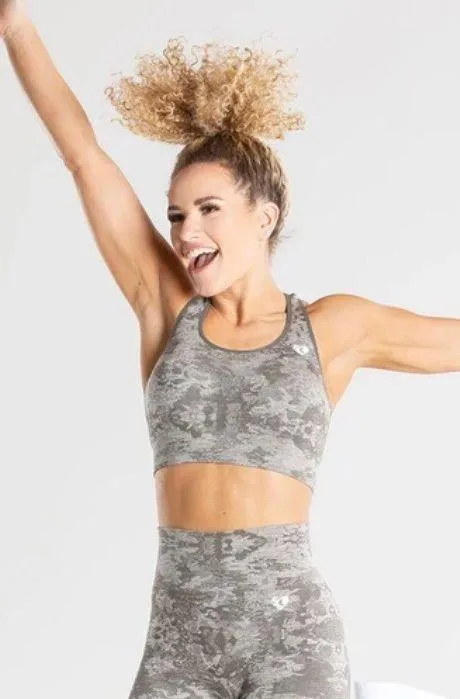 Wear CAMO SEAMLESS SPORTS BRA - Image 4