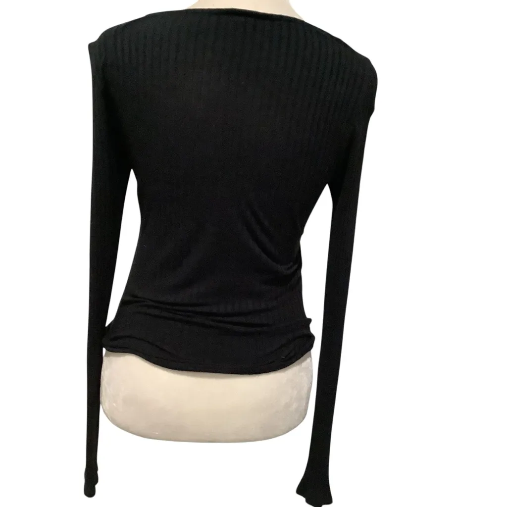Me to We Black Crisscross Front Long Sleeve Top - Image 5