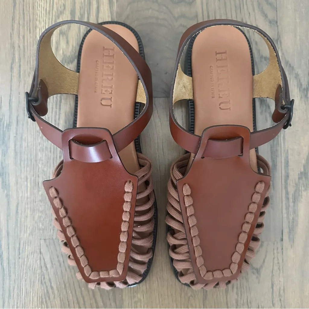 NWT Hereu Women's Alaro Square - Image 2