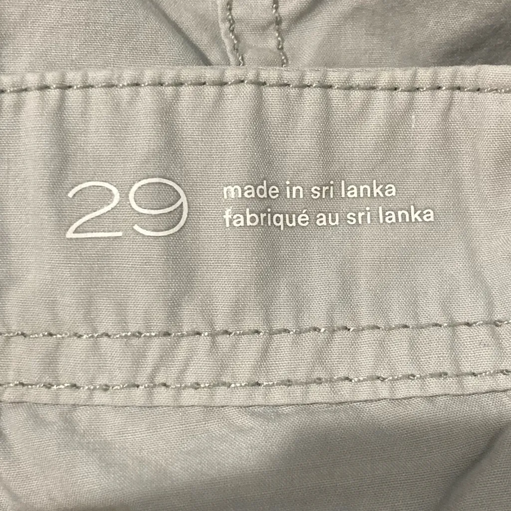 Anthropologie Pilcro pale blue gray barrel leg cropped parachute pants. Size 29 - Image 4