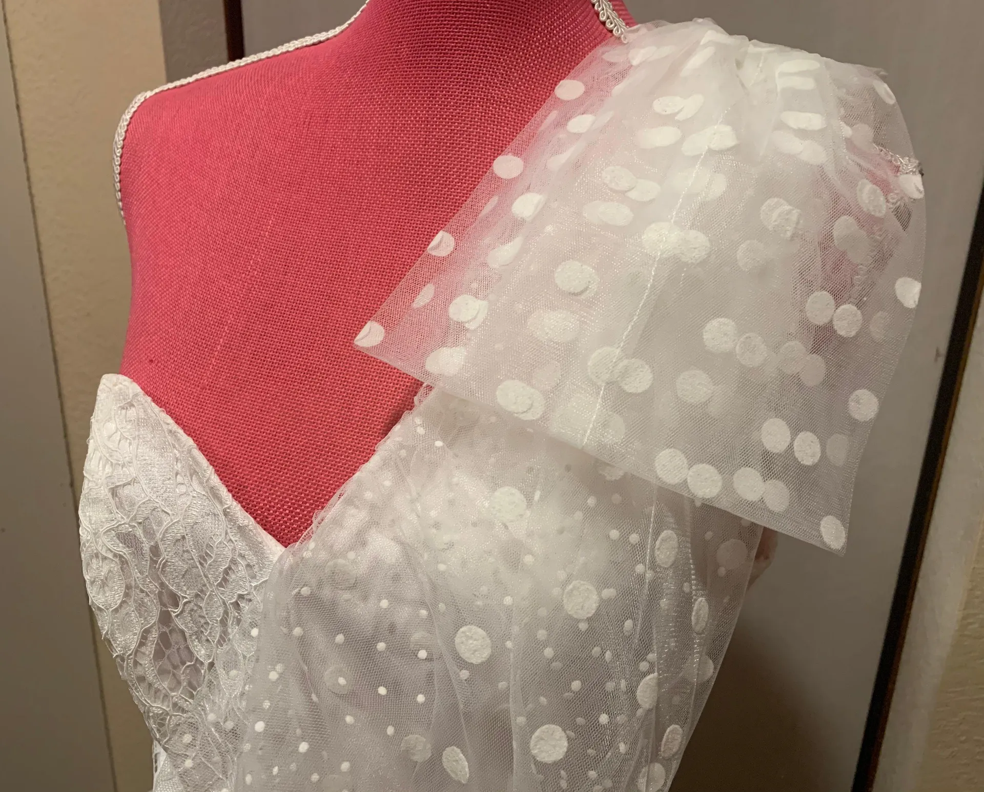 Lulumari tule top size L - Image 5