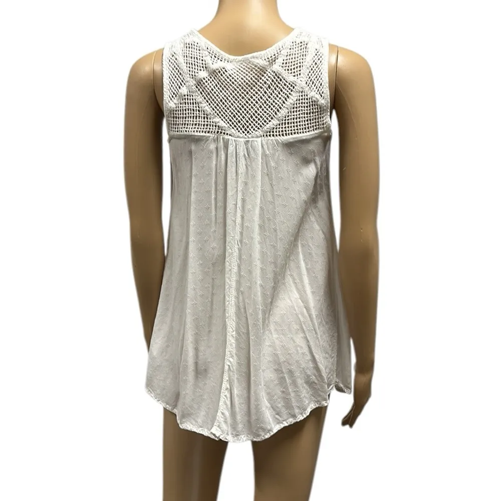 Liz Lange Maternity White Sleeveless Crochet Lace Top Tank Blouse Womens XS - Image 2