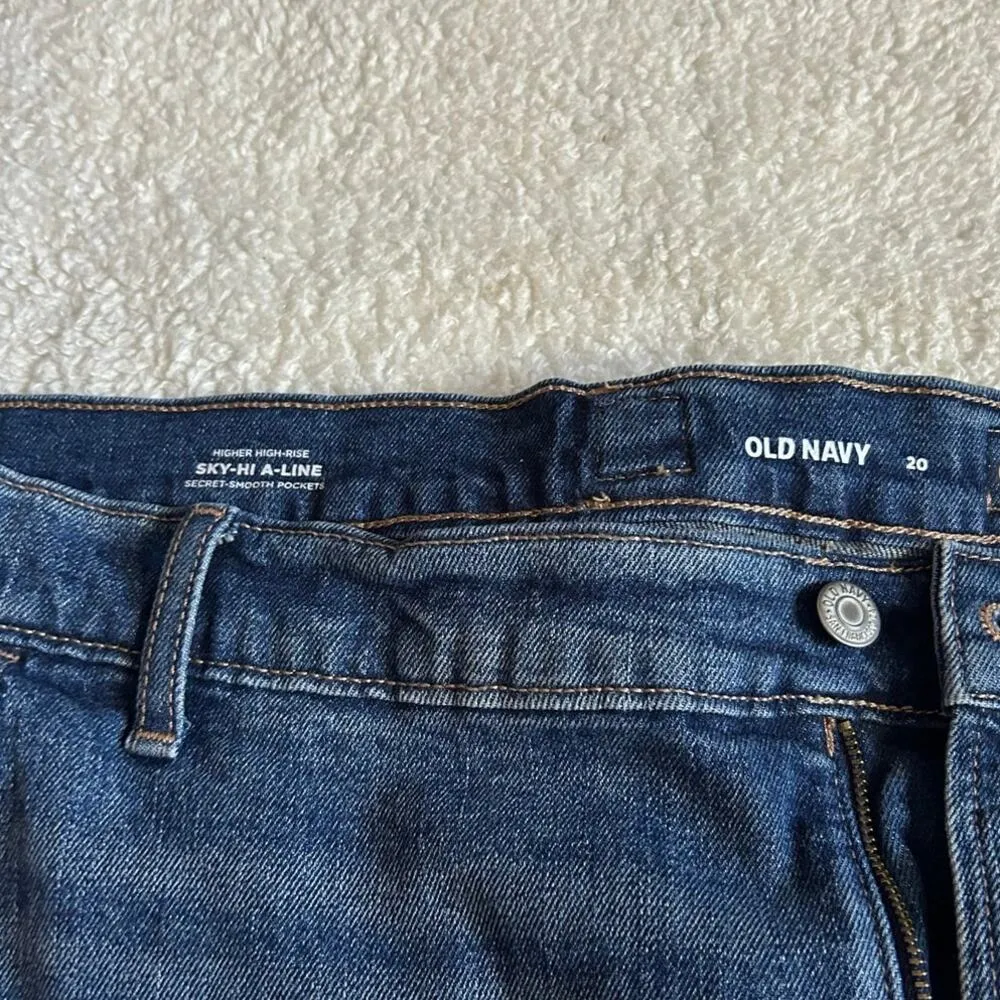 NWT Old Navy Higher High Rise Sky-Hi A-Line Shorts Size 20 - Image 3