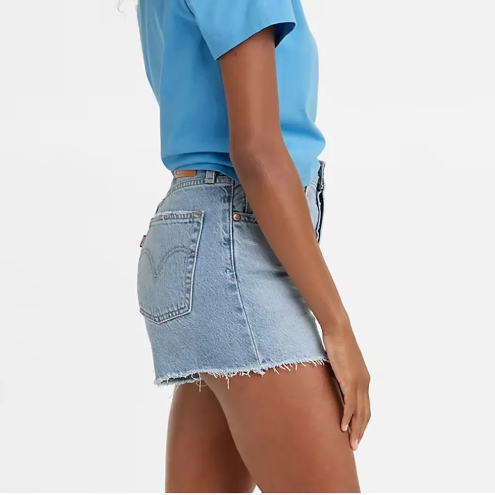 Levi’s Ribcage Denim Shorts• Sz 29 - Image 4