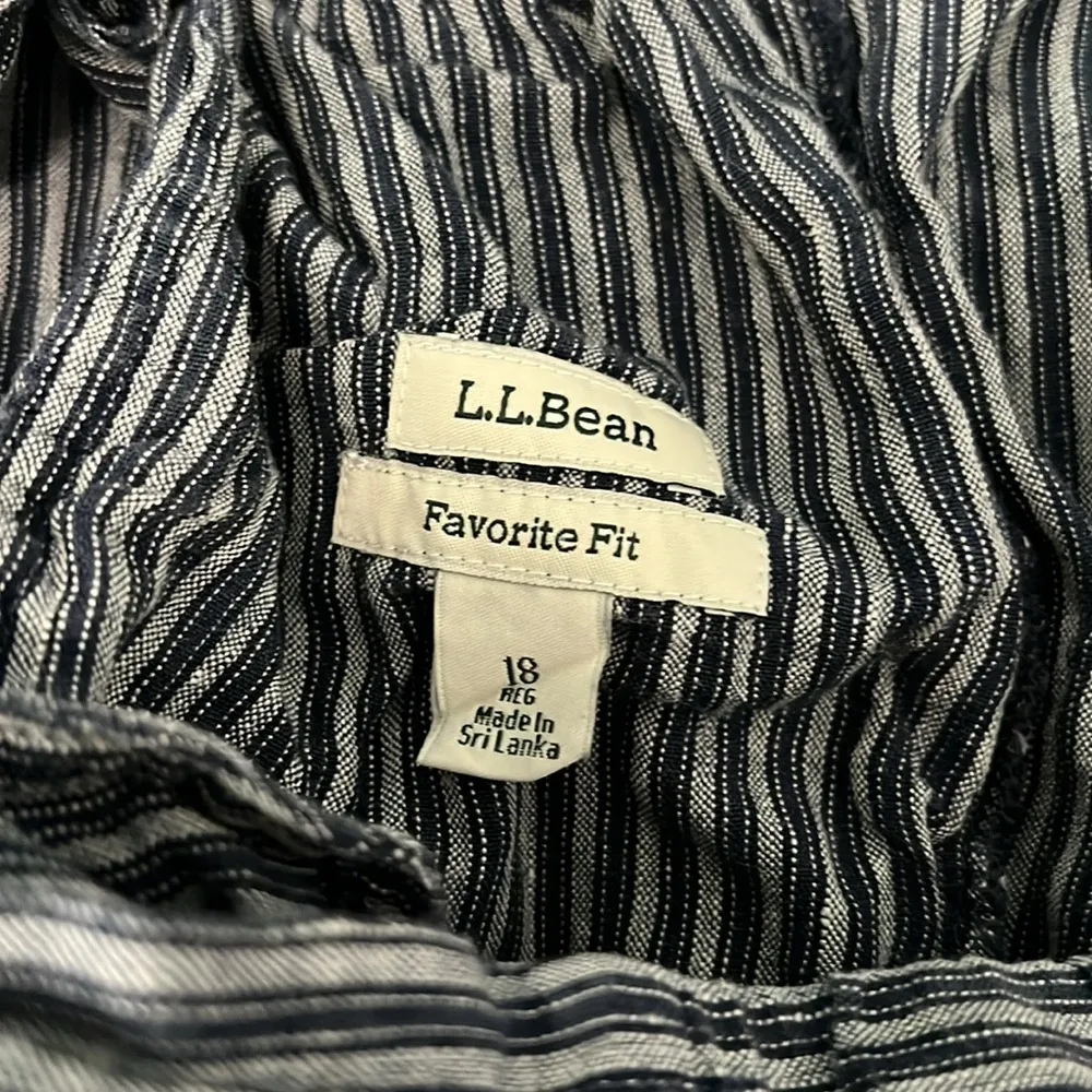 LL Bean Favorite Fit Pant Size 18 Blue - Image 2