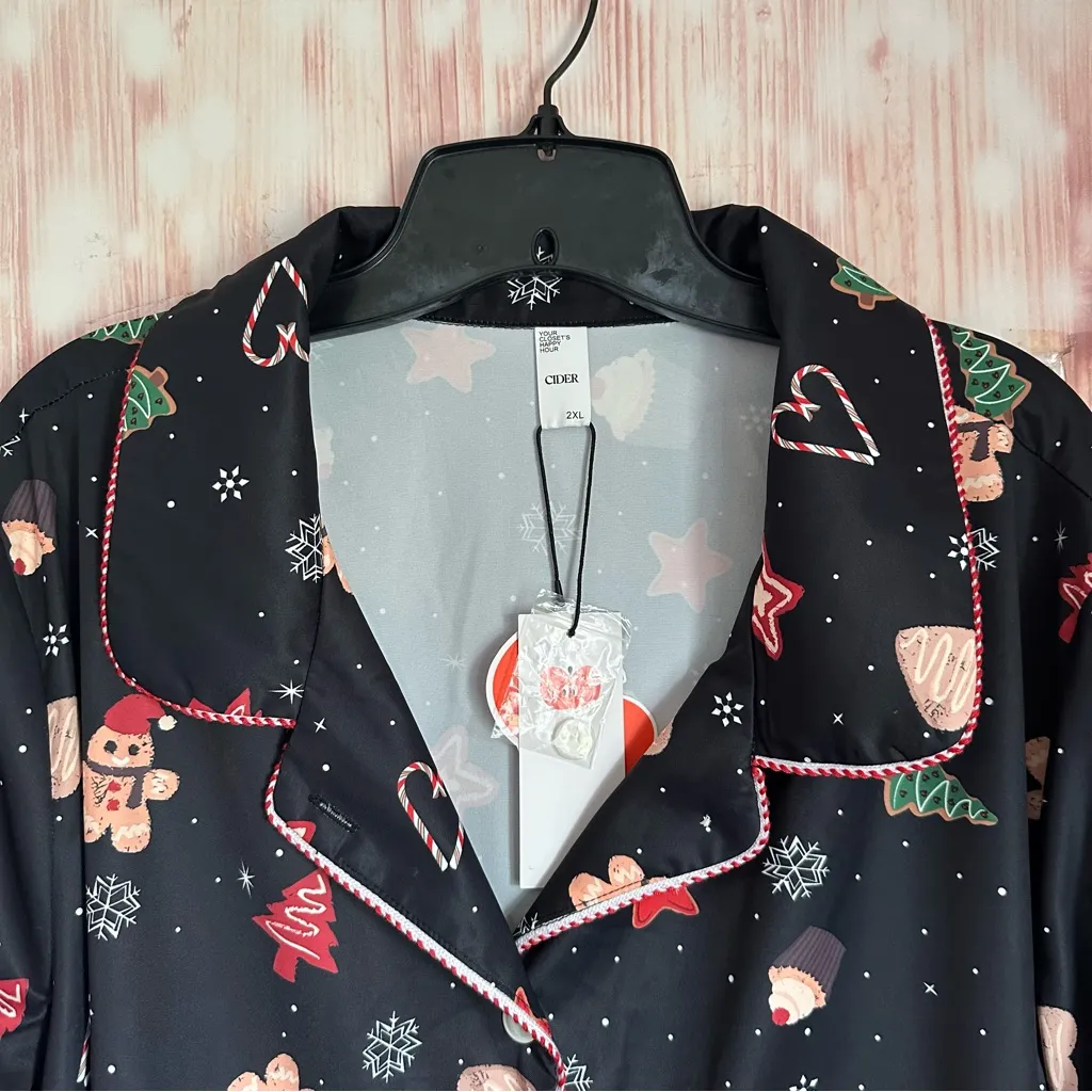 Cider Black Holiday Print Satin Pajama Top - Image 5