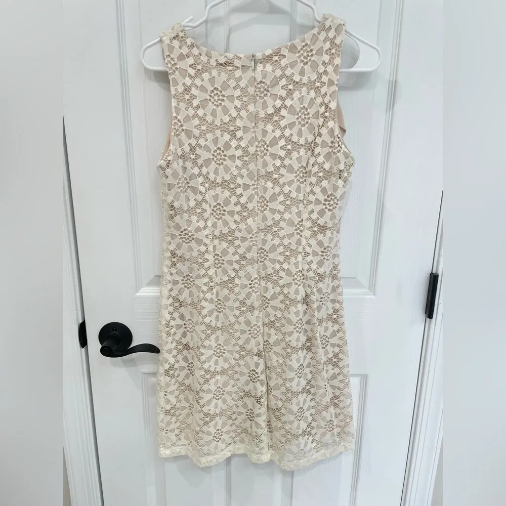 Ronni Nicole Ivory Cream Floral Lace Crew Neck Sleeveless Mini Dress Size 6P - Image 2