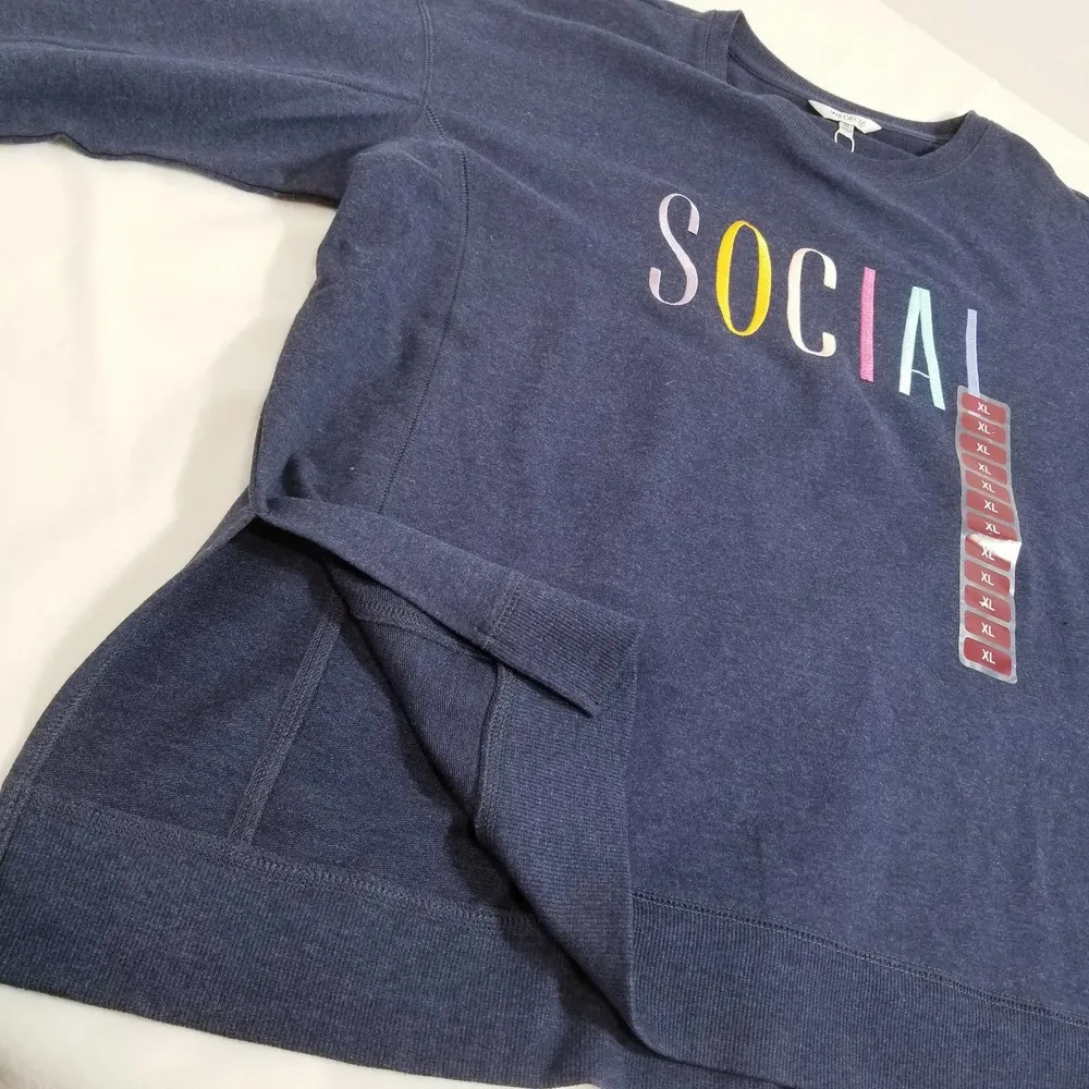 Wildfox SOCIAL Statement Sweater Pullover Long Sleeves - Image 4