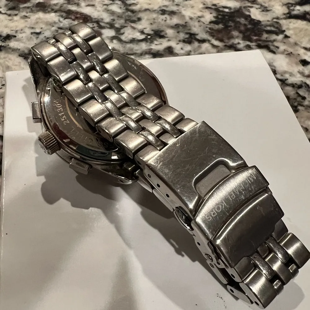 glitz watch - Image 5