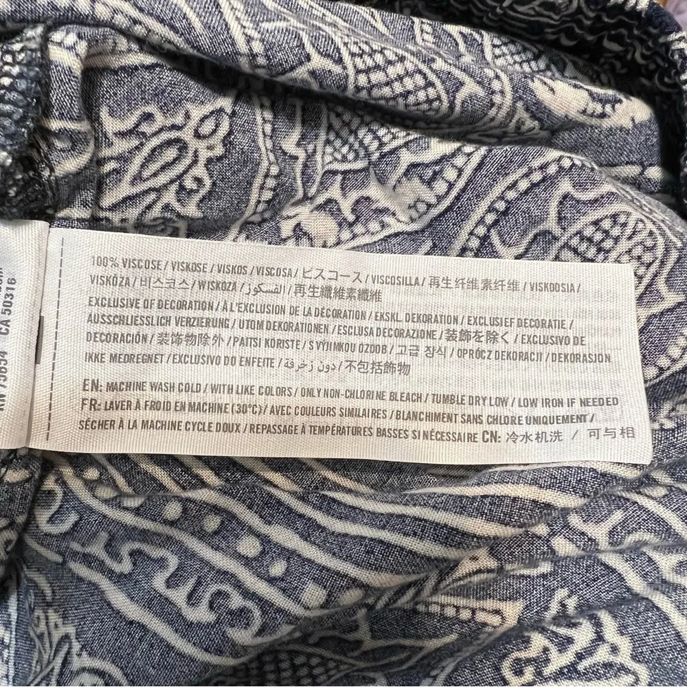 Hollister Black and White Patterned Shorts Size S - Image 8