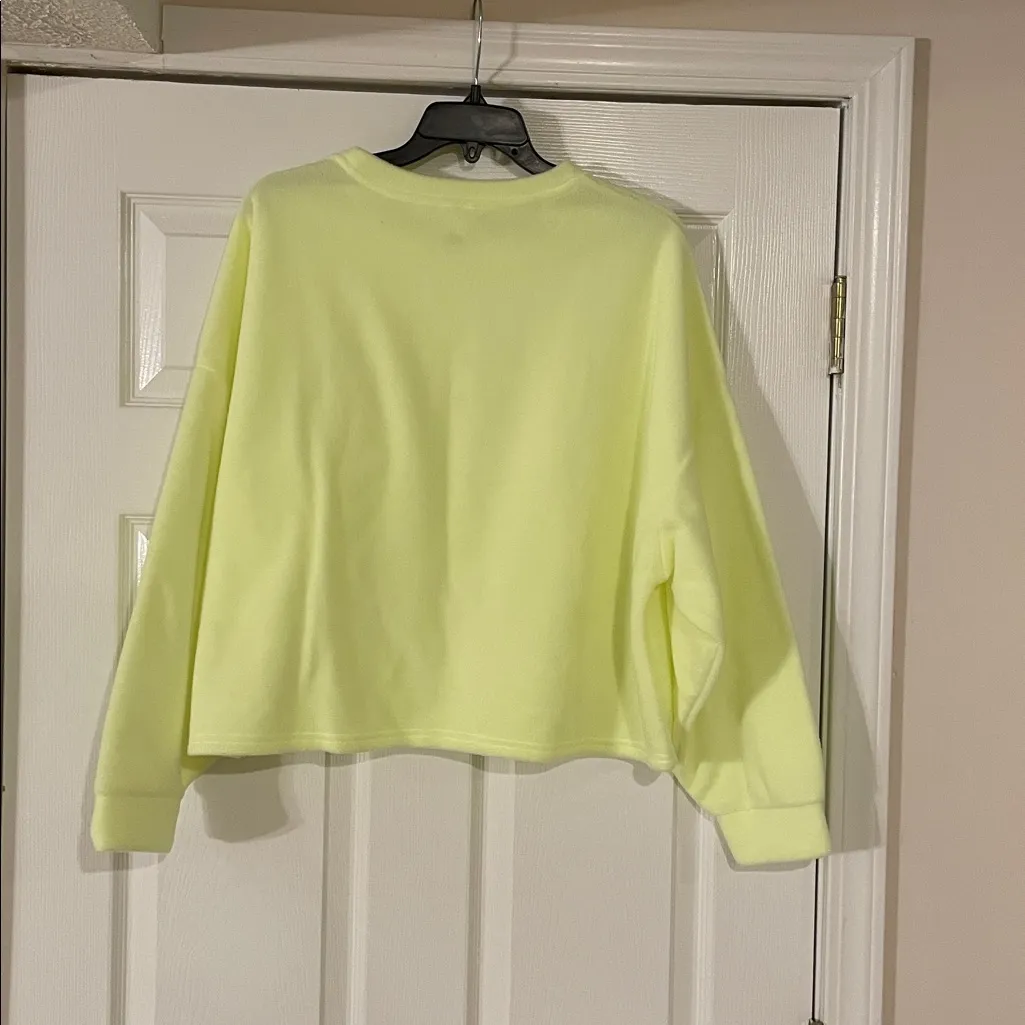 PINK Neon Yellow Fleece Cropped Shirt - Image 3