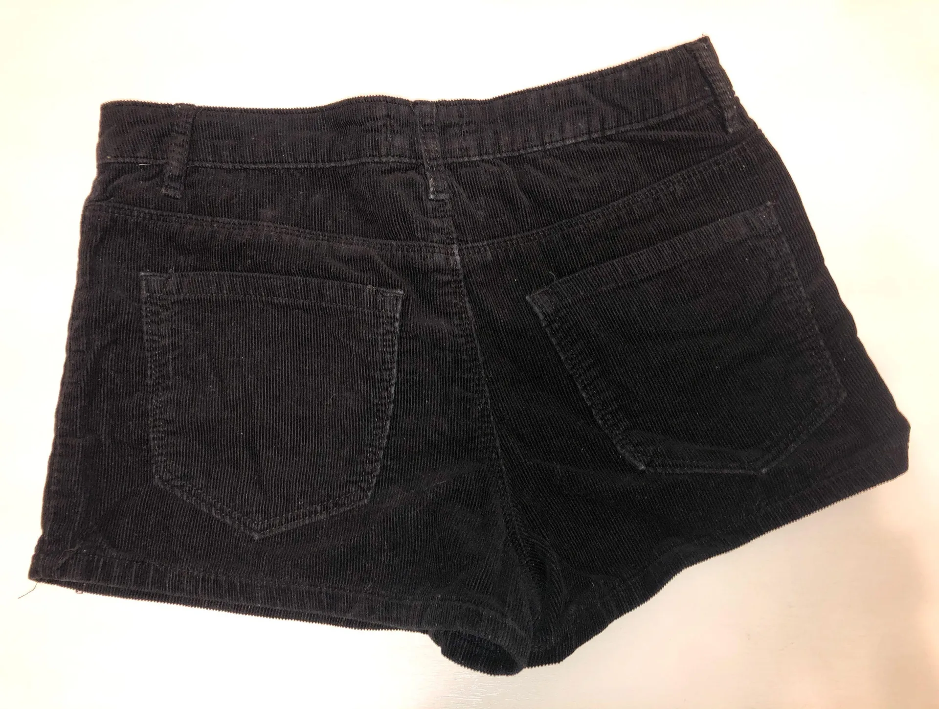 Forever21 corduroy black shorts  - Image 3