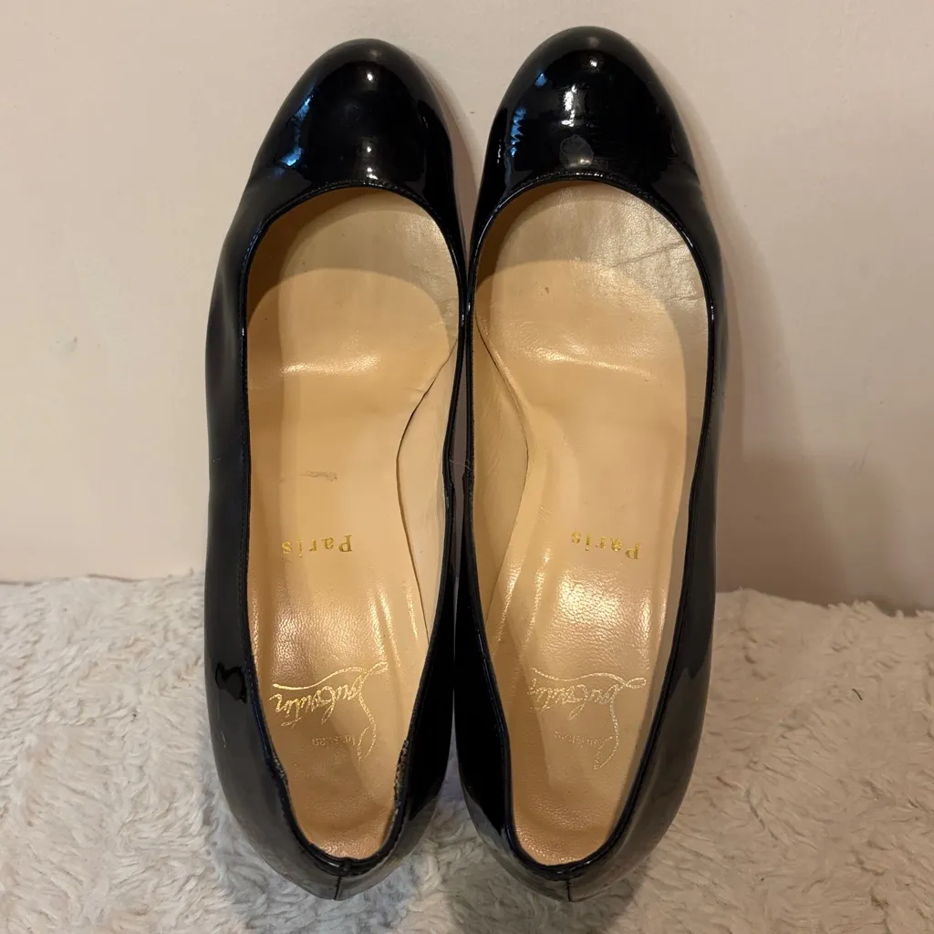 Christian Louboutin- Black Patent Leather Pumps Round Toe- Size 40/ US Size 10 - Image 7