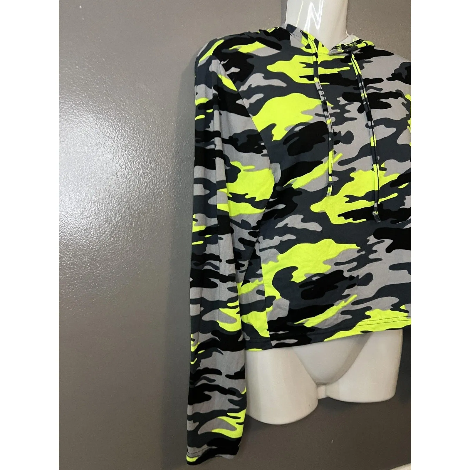 Roma Concept Hoodie Pants Set Womens 1X Neon Camo Gray Black Soft Loungewear - Image 2