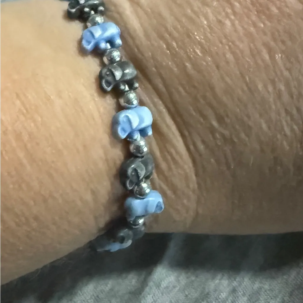 Blue and Black Beaded Bracelet - Image 4