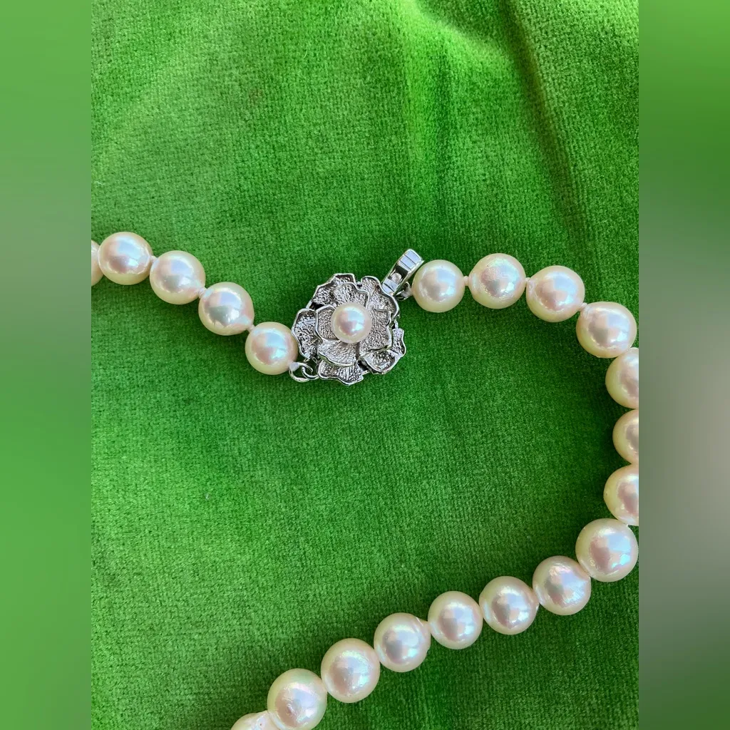 Elegant authentic Pearl Necklace💗 - Image 4