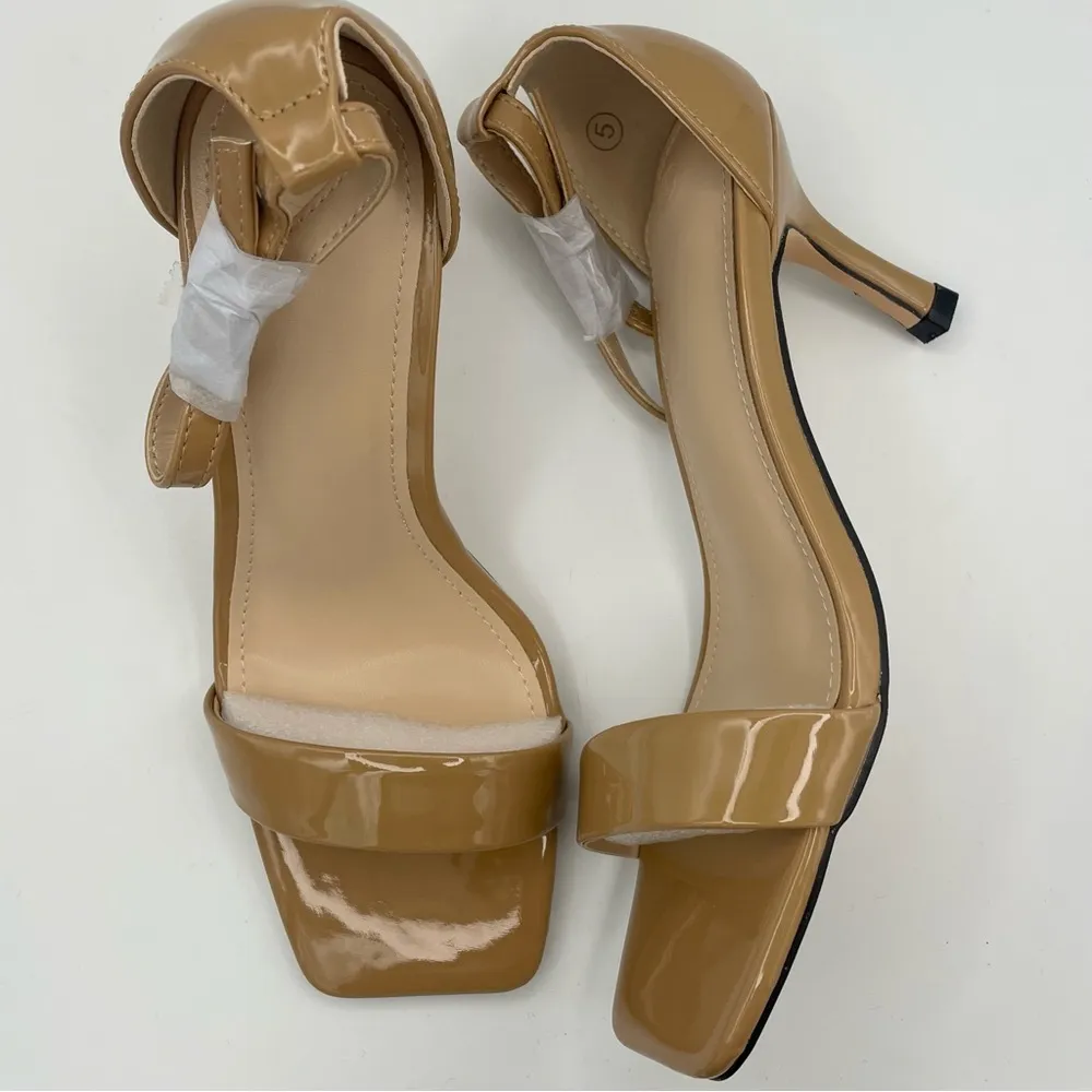 Squared toe ankle strap dressy tan heel sandals Size 5 - Image 3