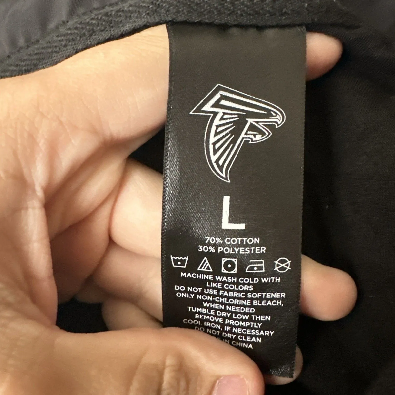 Atlanta Falcons 24 Select Womens Size Large Black Quilted 1/4 Snap Pullover - Image 7