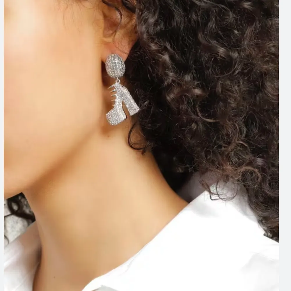 NWOT Marc Jacob’s Elegant Silver Shoe Earrings - Image 3