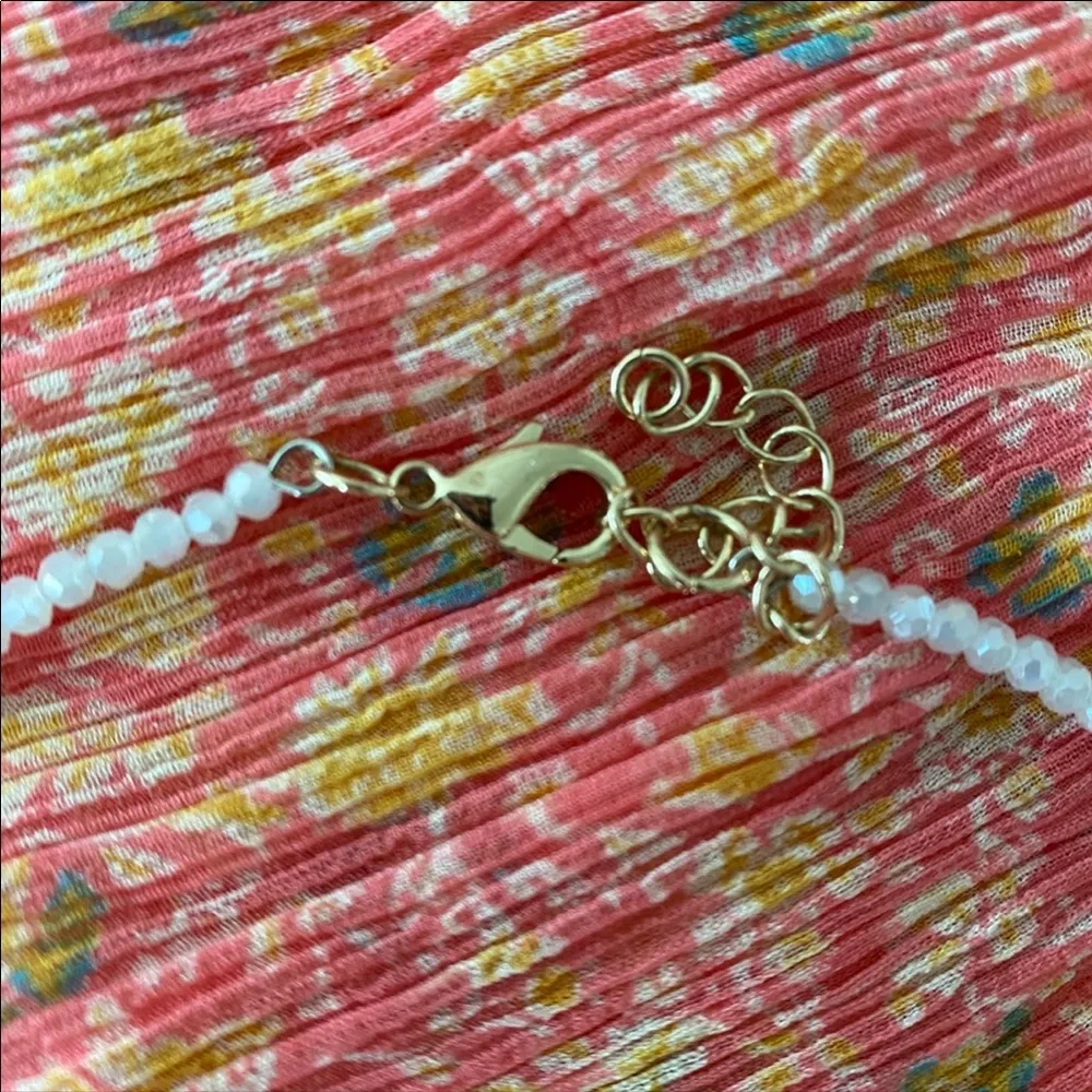 Beaded Choker Necklace With Crystal - Image 3