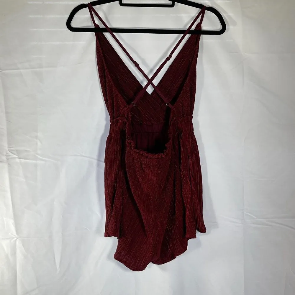 NWT Evenuel Burgundy Tank Top M - Image 2