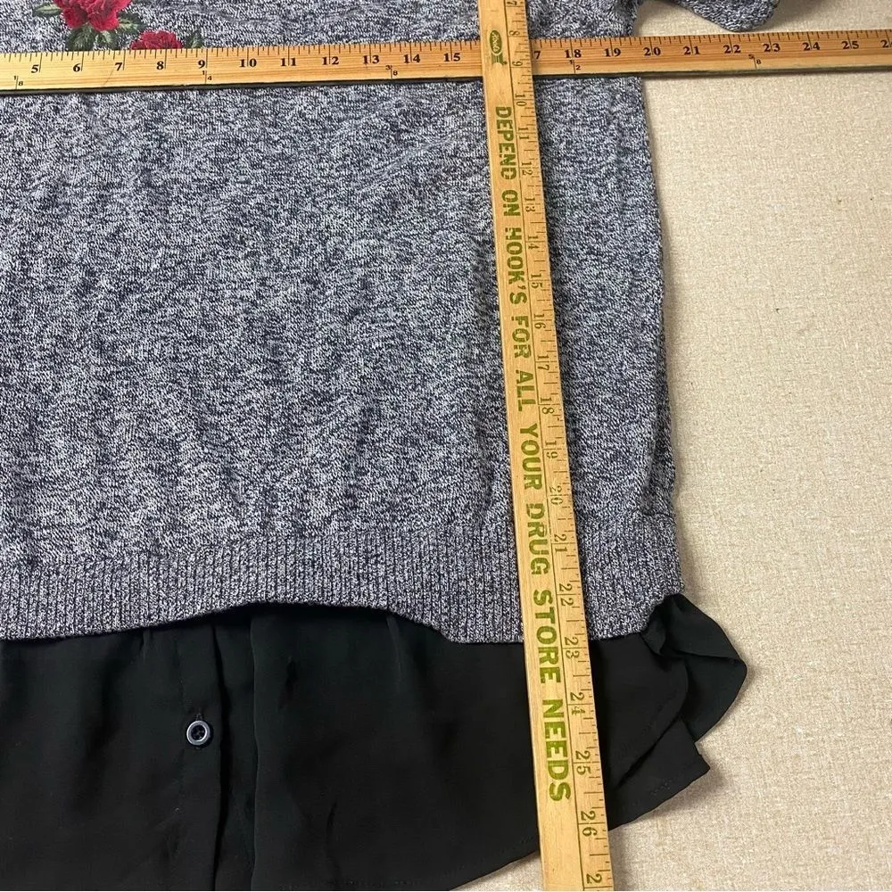 TORRID Sz 0 Gray Pullover Long Sleeve Embroidered Roses Sweater - Image 10